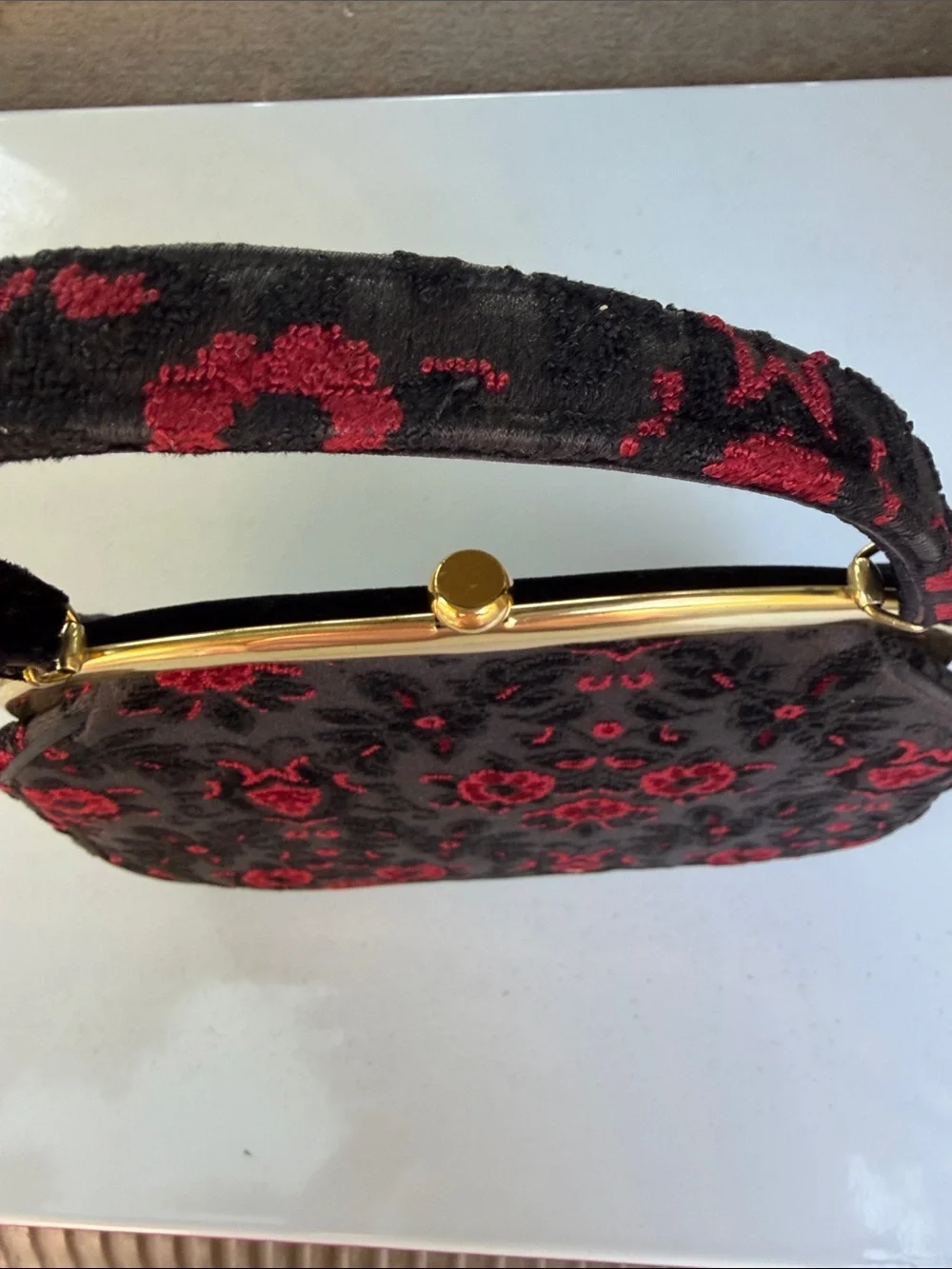 Meyers Made in the USA Vintage Black and Red Floral Frame Wristlet with Gold Ac